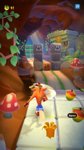 jeu éducatif Crash Bandicoot: On the Run!